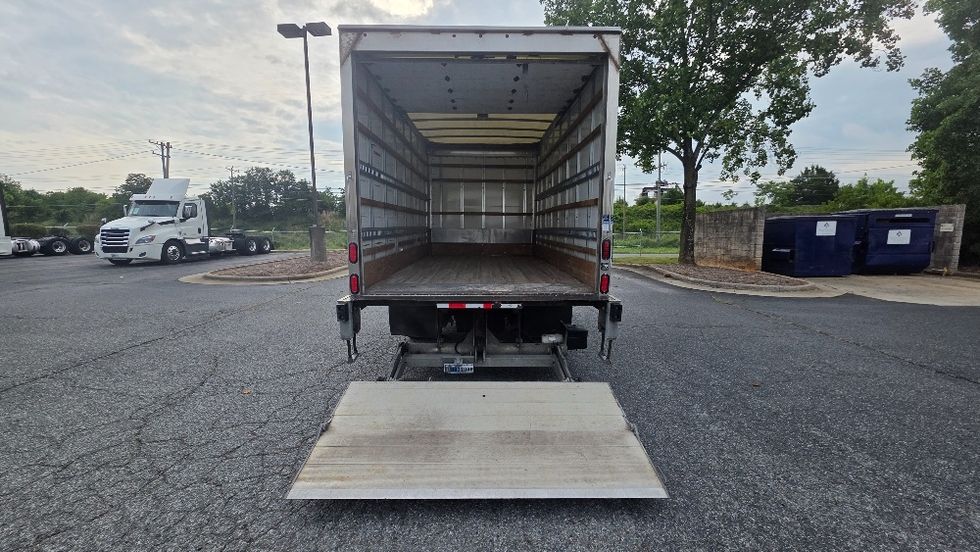 Light Duty Box Truck-Light and Medium Duty Trucks-Isuzu-2020-NPR-Concord-NC-97,787\n\t\tmiles-$ 43,500 - Image 9