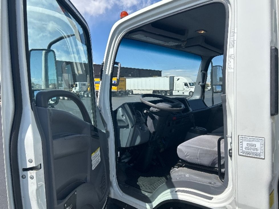 Light Duty Box Truck-Light and Medium Duty Trucks-Isuzu-2020-NPR-Denver-CO-25,634\n\t\tmiles-$ 52,250 - Image 15