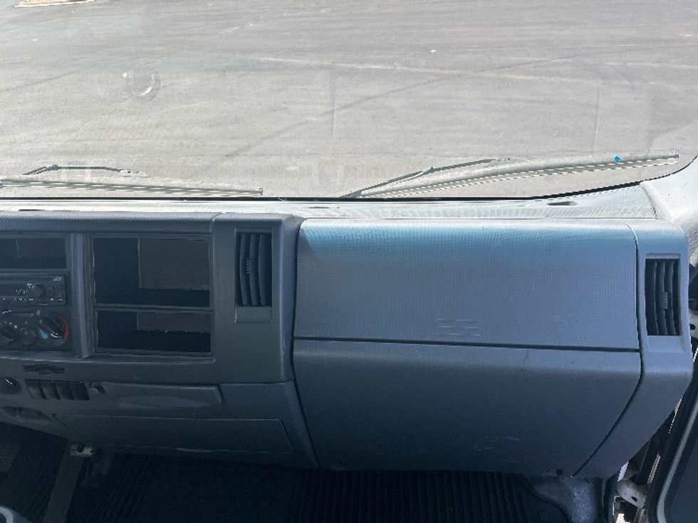 Light Duty Box Truck-Light and Medium Duty Trucks-Isuzu-2020-NPR-Denver-CO-25,634\n\t\tmiles-$ 52,250 - Image 20