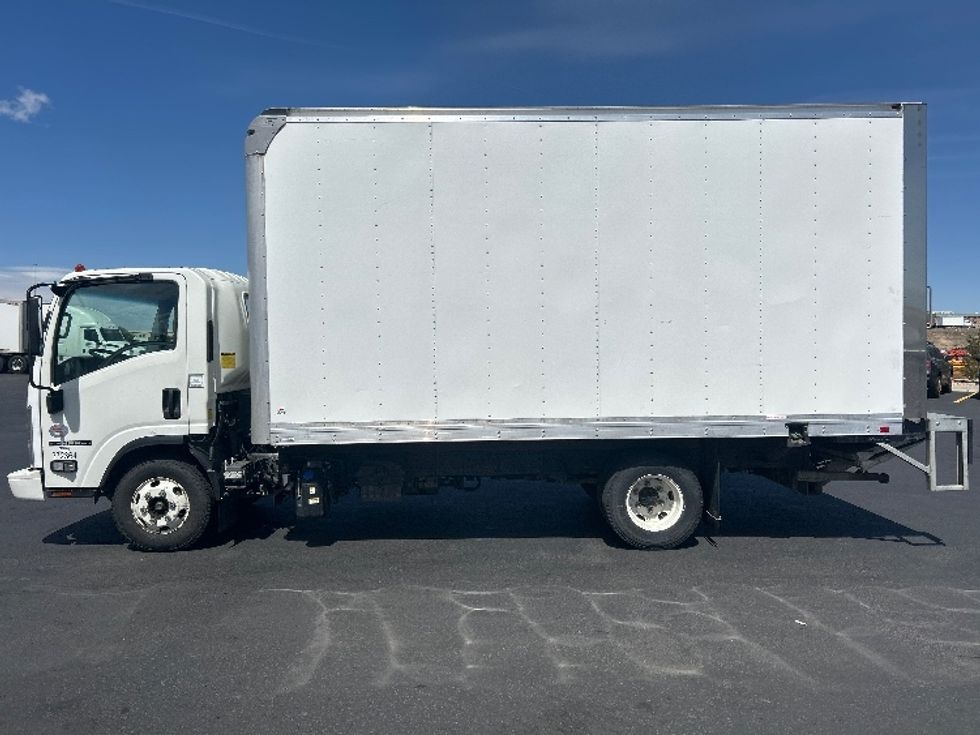 Light Duty Box Truck-Light and Medium Duty Trucks-Isuzu-2020-NPR-Denver-CO-25,634\n\t\tmiles-$ 52,250 - Image 4