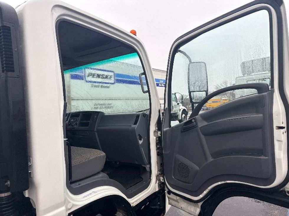 Light Duty Box Truck-Light and Medium Duty Trucks-Isuzu-2020-NPR-East Chicago-IN-100,905\n\t\tmiles-$ 37,750 - Image 18