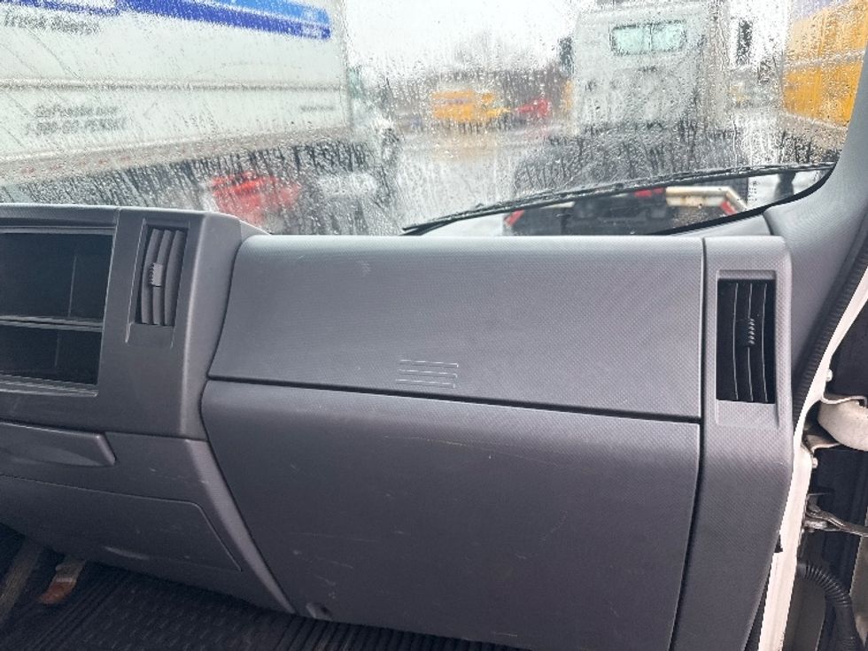 Light Duty Box Truck-Light and Medium Duty Trucks-Isuzu-2020-NPR-East Chicago-IN-100,905\n\t\tmiles-$ 37,750 - Image 19