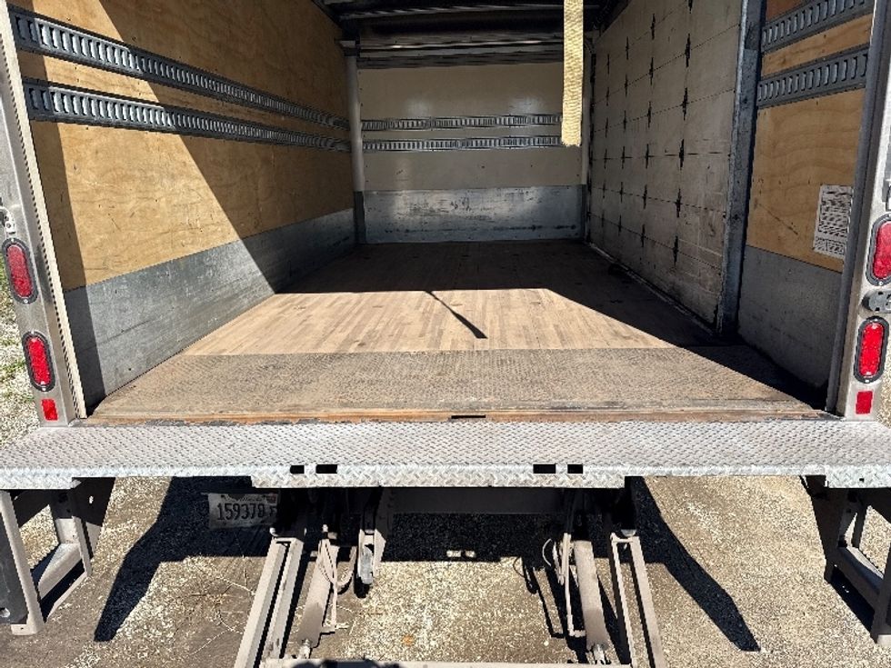 Light Duty Box Truck-Light and Medium Duty Trucks-Isuzu-2020-NPR-East Chicago-IN-138,517\n\t\tmiles-$ 31,000 - Image 10