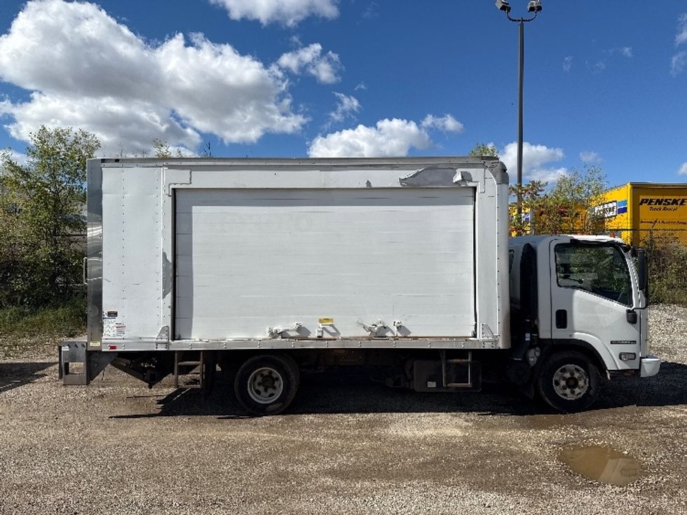 Light Duty Box Truck-Light and Medium Duty Trucks-Isuzu-2020-NPR-East Chicago-IN-138,517\n\t\tmiles-$ 31,000 - Image 15