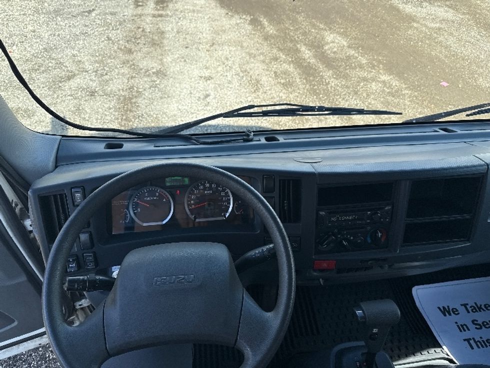 Light Duty Box Truck-Light and Medium Duty Trucks-Isuzu-2020-NPR-East Chicago-IN-138,517\n\t\tmiles-$ 31,000 - Image 18