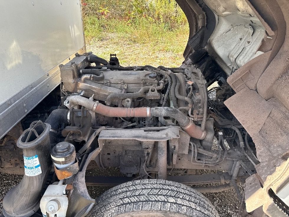 Light Duty Box Truck-Light and Medium Duty Trucks-Isuzu-2020-NPR-East Chicago-IN-138,517\n\t\tmiles-$ 31,000 - Image 23