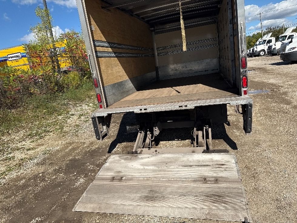 Light Duty Box Truck-Light and Medium Duty Trucks-Isuzu-2020-NPR-East Chicago-IN-138,517\n\t\tmiles-$ 31,000 - Image 9