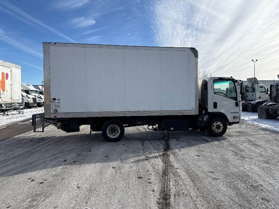 Light Duty Box Truck-Light and Medium Duty Trucks-Isuzu-2020-NPR-East Chicago-IN-92,888\n\t\tmiles-$ 38,500 - Image 14