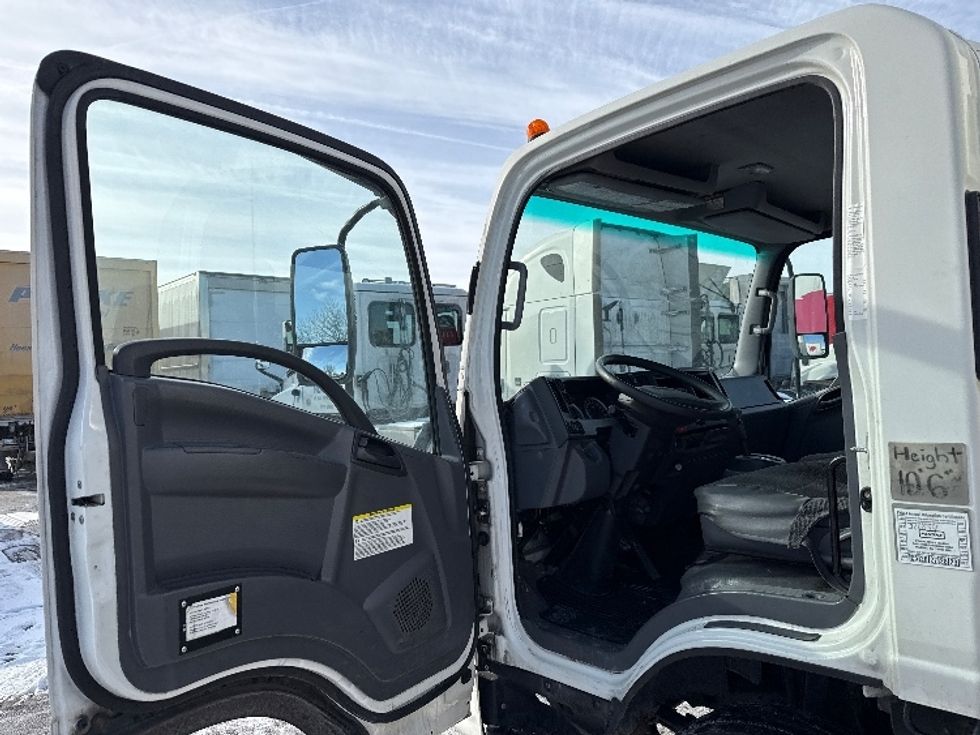 Light Duty Box Truck-Light and Medium Duty Trucks-Isuzu-2020-NPR-East Chicago-IN-92,888\n\t\tmiles-$ 38,500 - Image 15
