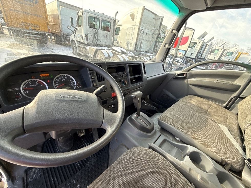 Light Duty Box Truck-Light and Medium Duty Trucks-Isuzu-2020-NPR-East Chicago-IN-92,888\n\t\tmiles-$ 38,500 - Image 17