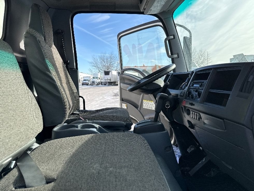Light Duty Box Truck-Light and Medium Duty Trucks-Isuzu-2020-NPR-East Chicago-IN-92,888\n\t\tmiles-$ 38,500 - Image 21
