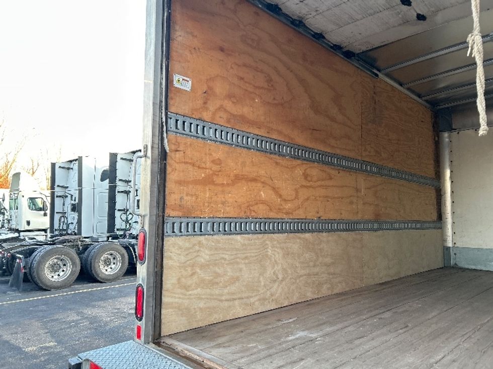 Light Duty Box Truck-Light and Medium Duty Trucks-Isuzu-2020-NPR EFI-Akron-OH-152,956\n\t\tmiles-$ 29,250 - Image 11