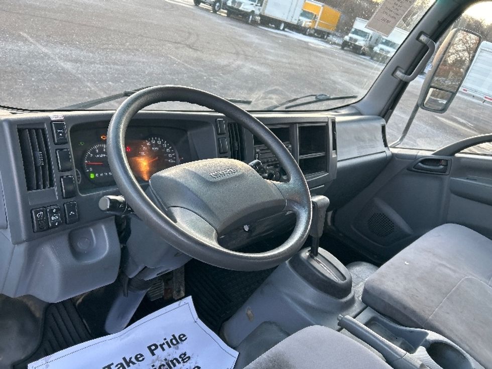 Light Duty Box Truck-Light and Medium Duty Trucks-Isuzu-2020-NPR EFI-Akron-OH-152,956\n\t\tmiles-$ 29,250 - Image 17