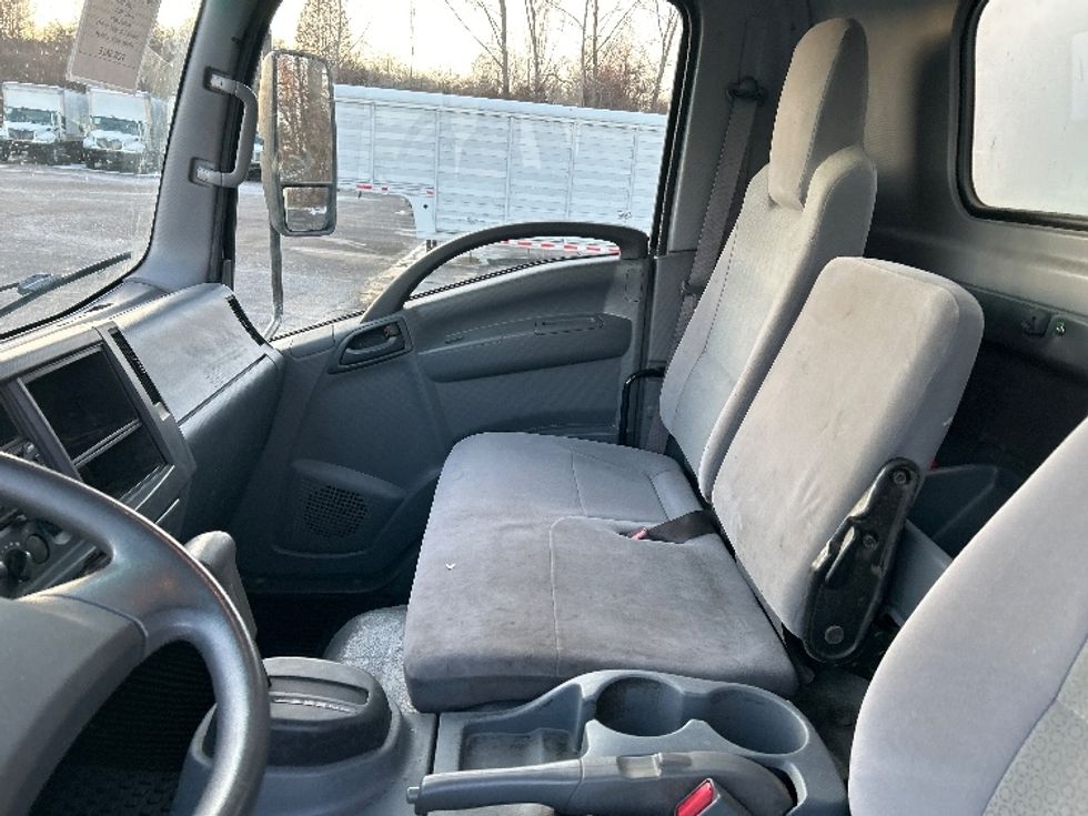 Light Duty Box Truck-Light and Medium Duty Trucks-Isuzu-2020-NPR EFI-Akron-OH-152,956\n\t\tmiles-$ 29,250 - Image 19