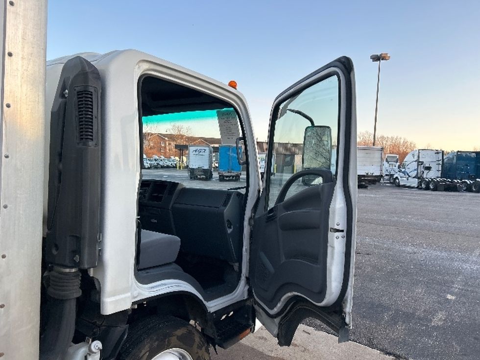Light Duty Box Truck-Light and Medium Duty Trucks-Isuzu-2020-NPR EFI-Akron-OH-152,956\n\t\tmiles-$ 29,250 - Image 20