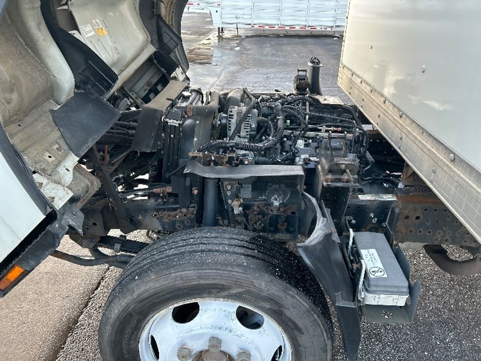 Light Duty Box Truck-Light and Medium Duty Trucks-Isuzu-2020-NPR EFI-Akron-OH-152,956\n\t\tmiles-$ 29,250 - Image 24