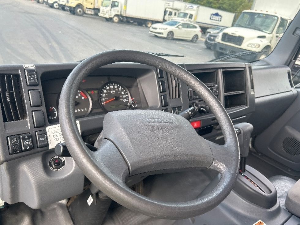 Light Duty Box Truck-Light and Medium Duty Trucks-Isuzu-2020-NPR EFI-Akron-OH-83,554\n\t\tmiles-$ 41,250 - Image 17