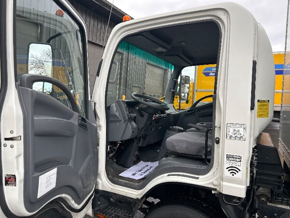 Light Duty Box Truck-Light and Medium Duty Trucks-Isuzu-2020-NPR EFI-Albany-NY-97,517\n\t\tmiles-$ 35,500 - Image 16