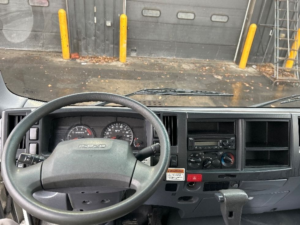 Light Duty Box Truck-Light and Medium Duty Trucks-Isuzu-2020-NPR EFI-Albany-NY-97,517\n\t\tmiles-$ 35,500 - Image 18