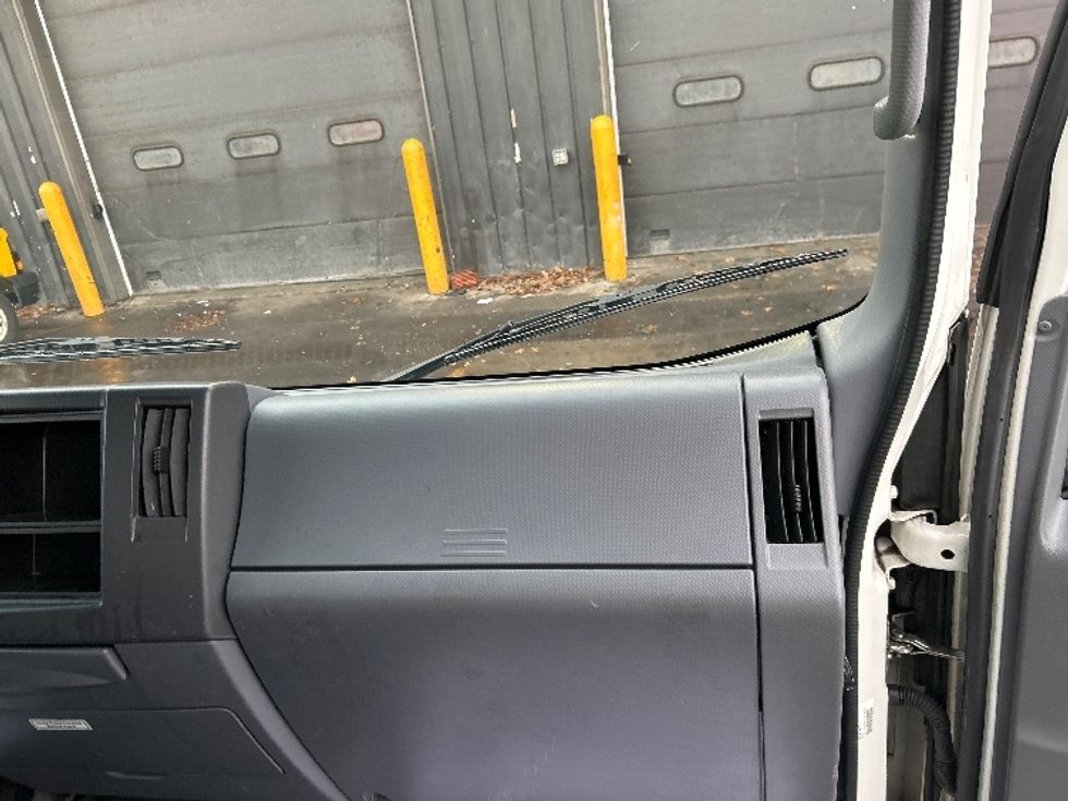 Light Duty Box Truck-Light and Medium Duty Trucks-Isuzu-2020-NPR EFI-Albany-NY-97,517\n\t\tmiles-$ 35,500 - Image 21