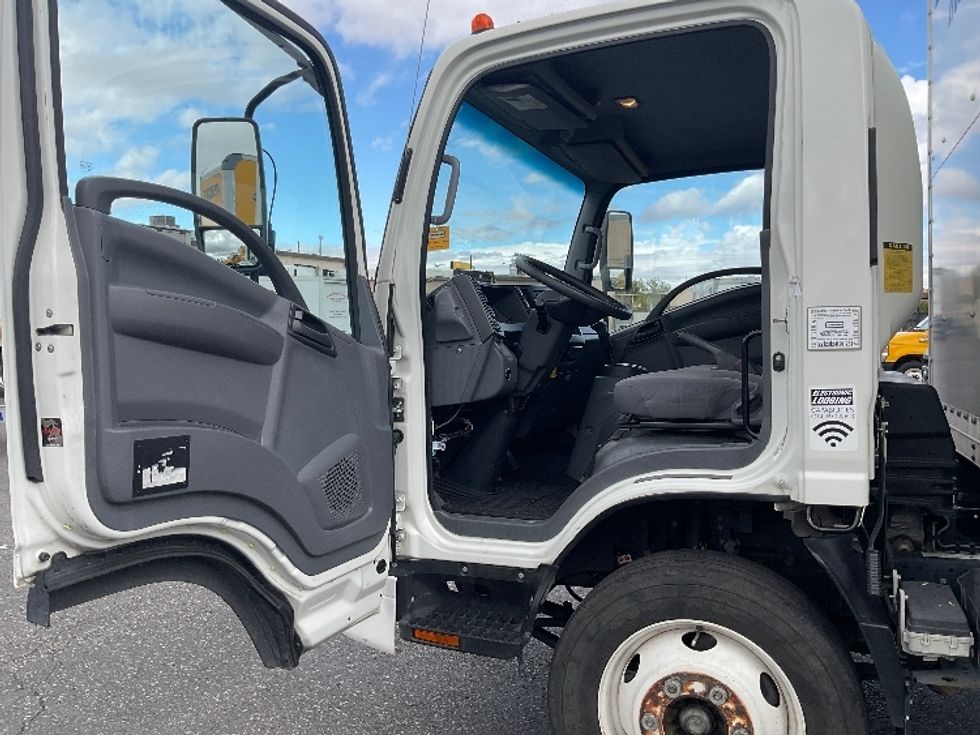 Light Duty Box Truck-Light and Medium Duty Trucks-Isuzu-2020-NPR EFI-Albuquerque-NM-87,532\n\t\tmiles-$ 42,500 - Image 16
