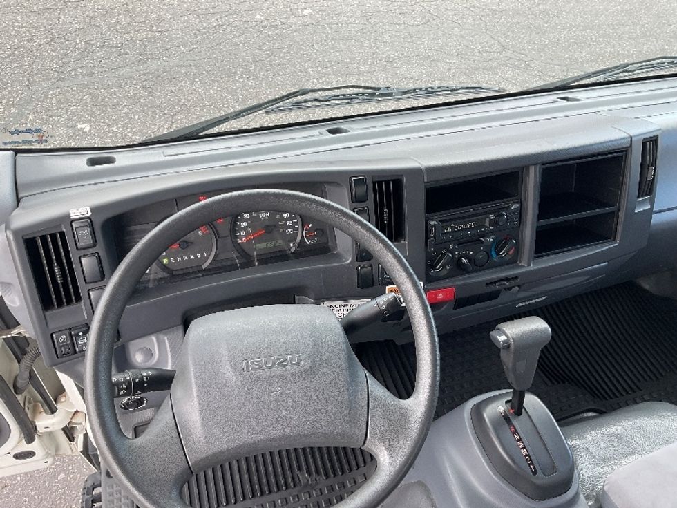 Light Duty Box Truck-Light and Medium Duty Trucks-Isuzu-2020-NPR EFI-Albuquerque-NM-87,532\n\t\tmiles-$ 42,500 - Image 18