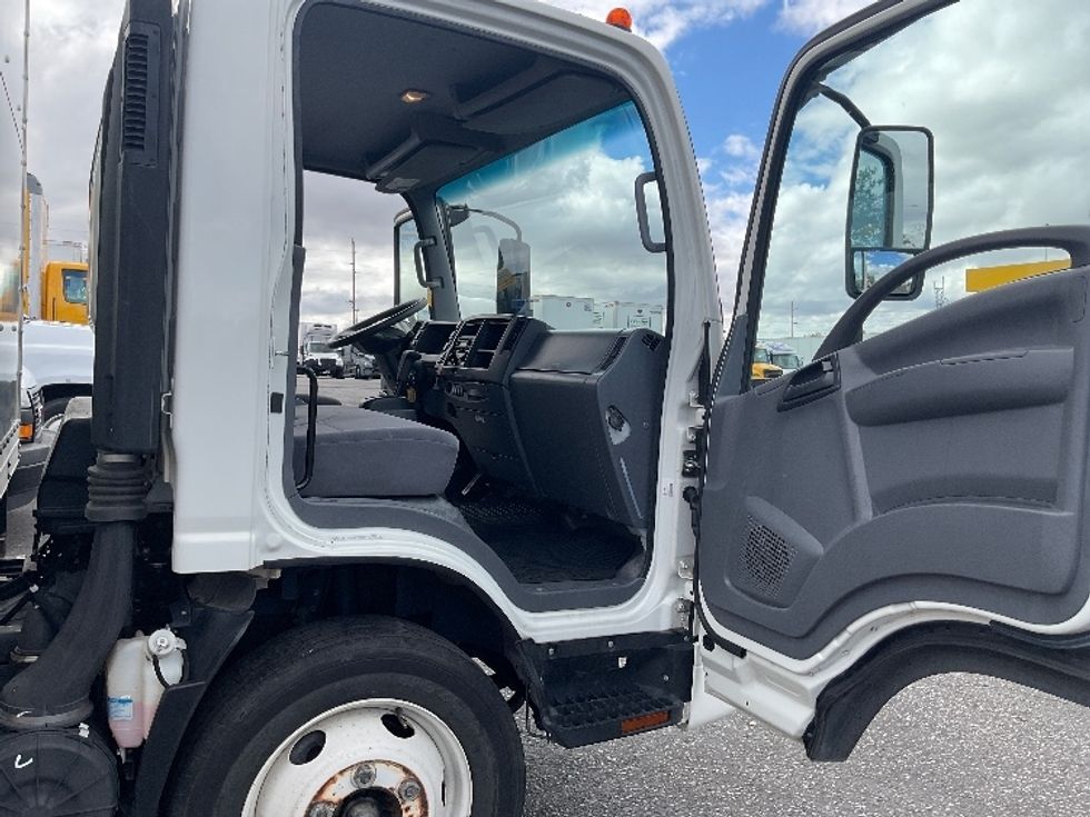 Light Duty Box Truck-Light and Medium Duty Trucks-Isuzu-2020-NPR EFI-Albuquerque-NM-87,532\n\t\tmiles-$ 42,500 - Image 20