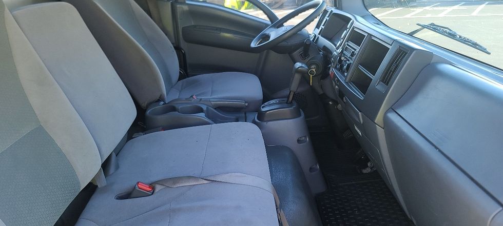 Light Duty Box Truck-Light and Medium Duty Trucks-Isuzu-2020-NPR EFI-Atlanta-GA-105,500\n\t\tmiles-$ 37,500 - Image 22