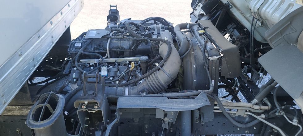 Light Duty Box Truck-Light and Medium Duty Trucks-Isuzu-2020-NPR EFI-Atlanta-GA-105,500\n\t\tmiles-$ 37,500 - Image 24