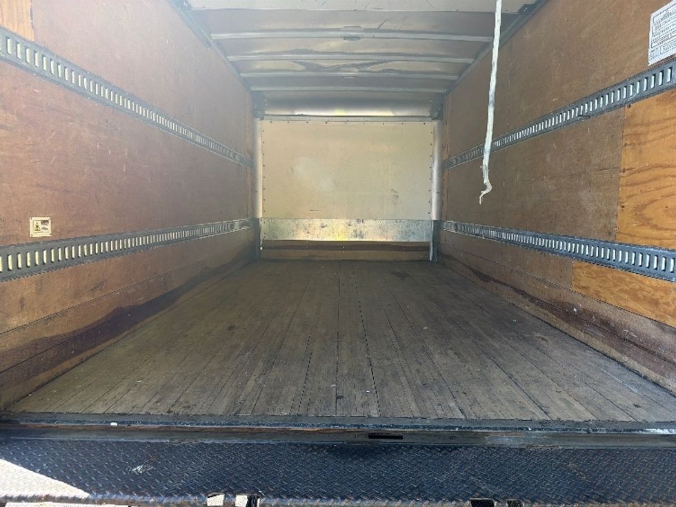 Light Duty Box Truck-Light and Medium Duty Trucks-Isuzu-2020-NPR EFI-Atlanta-GA-85,897\n\t\tmiles-$ 41,000 - Image 10