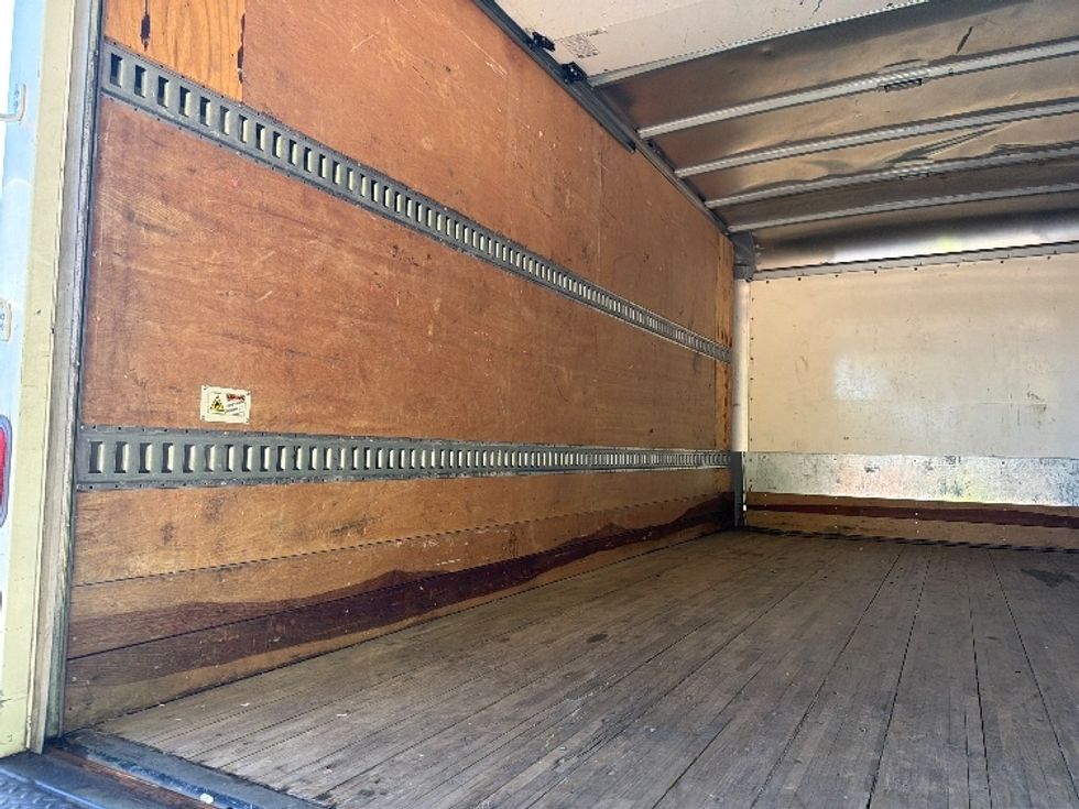 Light Duty Box Truck-Light and Medium Duty Trucks-Isuzu-2020-NPR EFI-Atlanta-GA-85,897\n\t\tmiles-$ 41,000 - Image 11