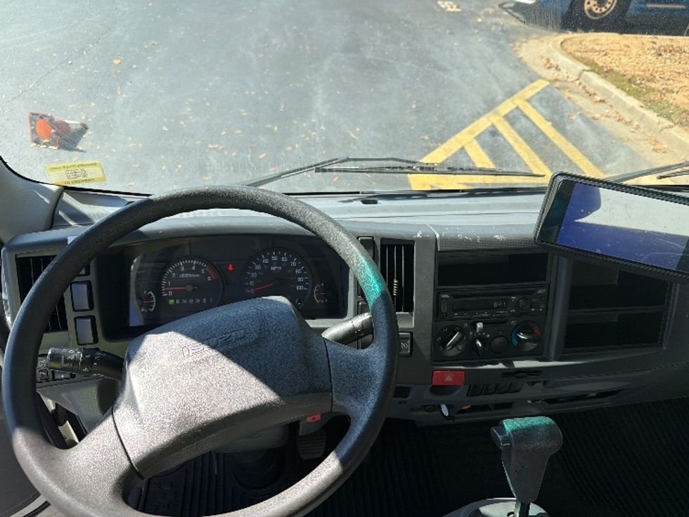 Light Duty Box Truck-Light and Medium Duty Trucks-Isuzu-2020-NPR EFI-Atlanta-GA-85,897\n\t\tmiles-$ 41,000 - Image 15