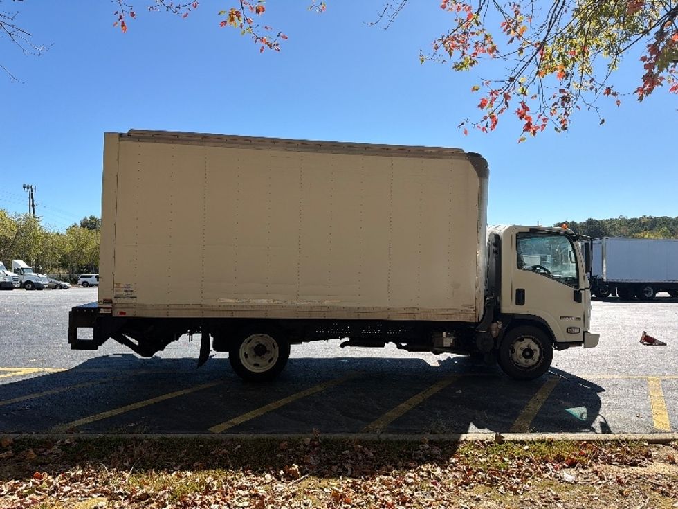 Light Duty Box Truck-Light and Medium Duty Trucks-Isuzu-2020-NPR EFI-Atlanta-GA-85,897\n\t\tmiles-$ 41,000 - Image 17