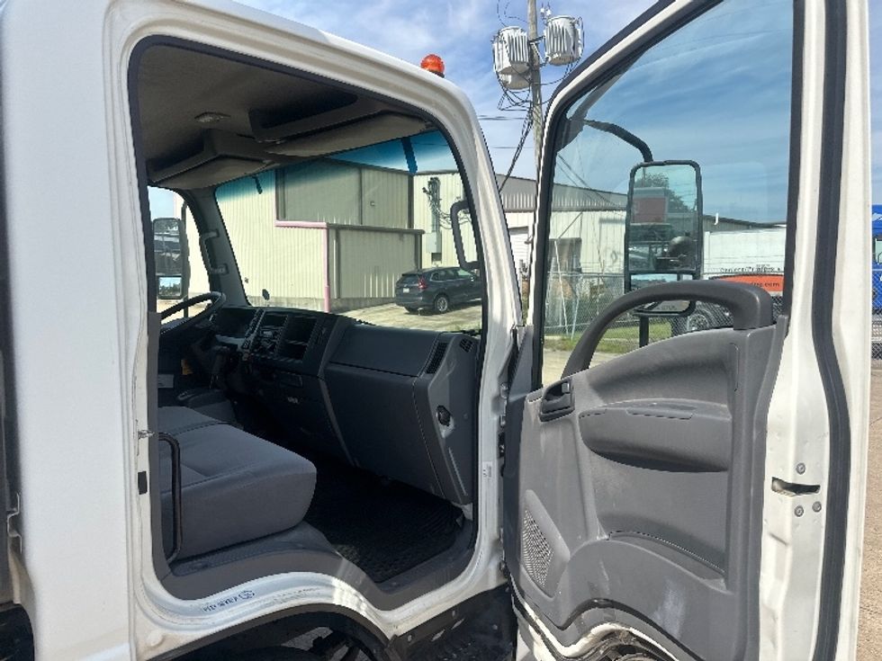Light Duty Box Truck-Light and Medium Duty Trucks-Isuzu-2020-NPR EFI-Baton Rouge-LA-94,643\n\t\tmiles-$ 40,000 - Image 20