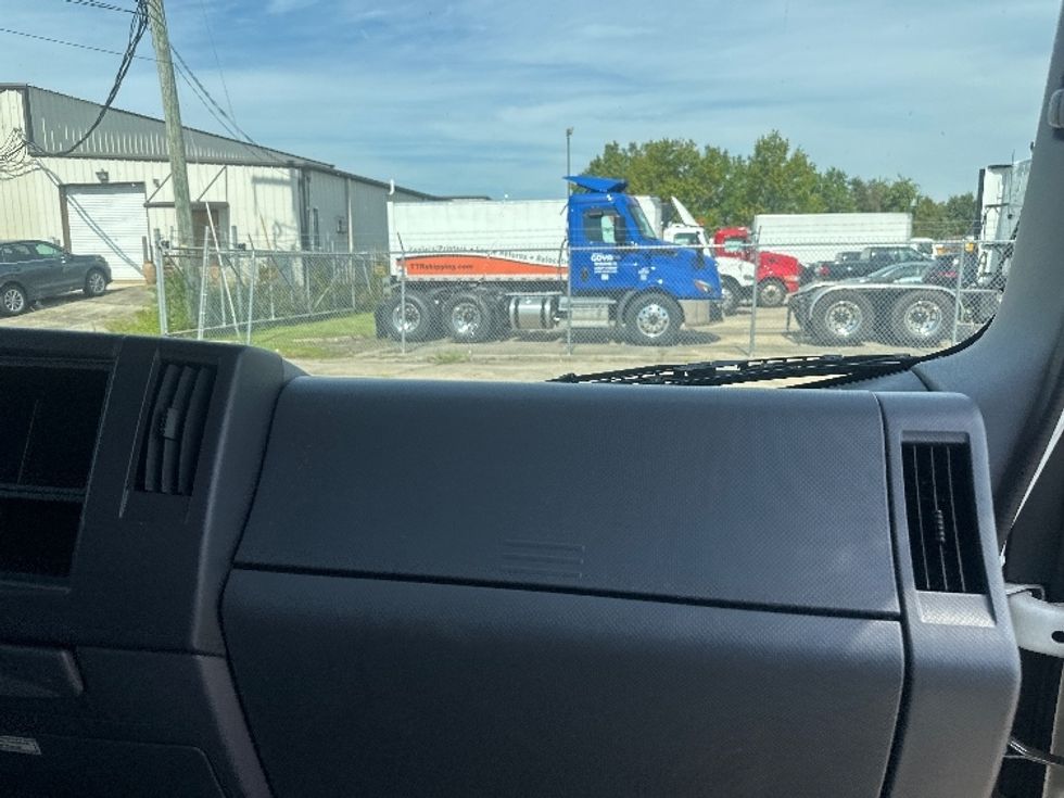 Light Duty Box Truck-Light and Medium Duty Trucks-Isuzu-2020-NPR EFI-Baton Rouge-LA-94,643\n\t\tmiles-$ 40,000 - Image 21