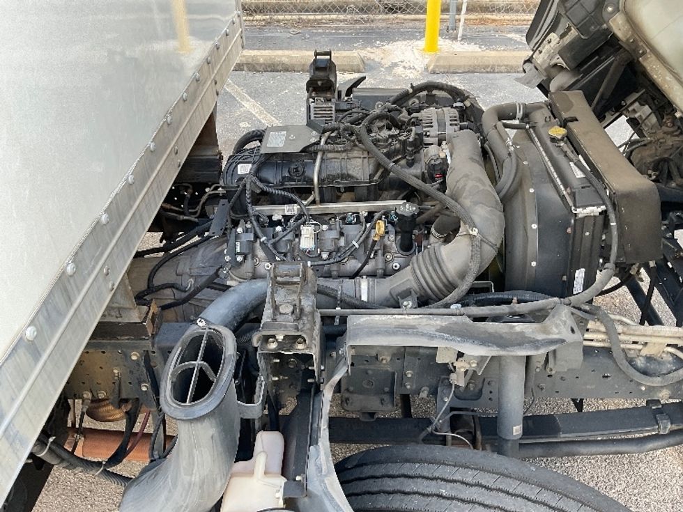 Light Duty Box Truck-Light and Medium Duty Trucks-Isuzu-2020-NPR EFI-Birmingham-AL-134,611\n\t\tmiles-$ 34,500 - Image 23