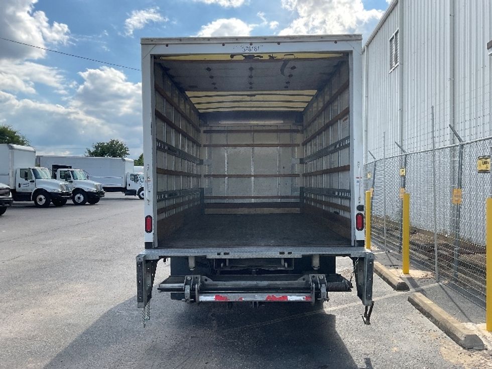2020 Isuzu NPR photo 8