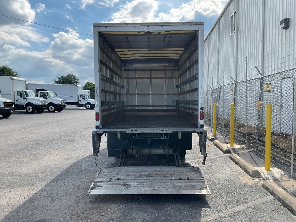 2020 Isuzu NPR photo 9