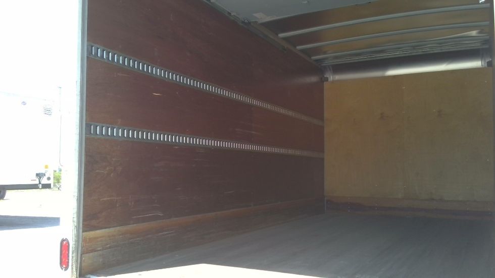 Light Duty Box Truck-Light and Medium Duty Trucks-Isuzu-2020-NPR EFI-Boaz-AL-26,021\n\t\tmiles-$ 46,750 - Image 11