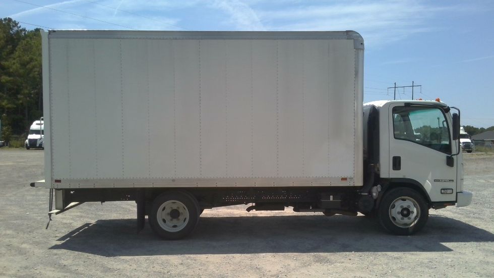 Light Duty Box Truck-Light and Medium Duty Trucks-Isuzu-2020-NPR EFI-Boaz-AL-26,021\n\t\tmiles-$ 46,750 - Image 15