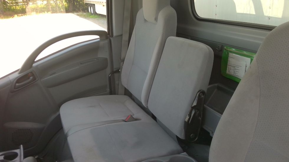Light Duty Box Truck-Light and Medium Duty Trucks-Isuzu-2020-NPR EFI-Boaz-AL-26,021\n\t\tmiles-$ 46,750 - Image 19
