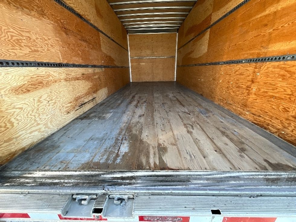 Light Duty Box Truck-Light and Medium Duty Trucks-Isuzu-2020-NPR EFI-Boucherville-PQ-225,600\n\t\tkm-$ 38,500 - Image 10