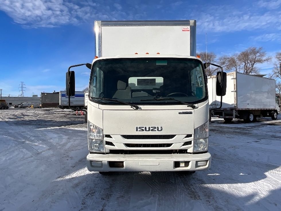 Light Duty Box Truck-Light and Medium Duty Trucks-Isuzu-2020-NPR EFI-Boucherville-PQ-225,600\n\t\tkm-$ 38,500 - Image 2