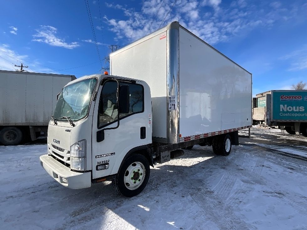 Light Duty Box Truck-Light and Medium Duty Trucks-Isuzu-2020-NPR EFI-Boucherville-PQ-225,600\n\t\tkm-$ 38,500 - Image 3