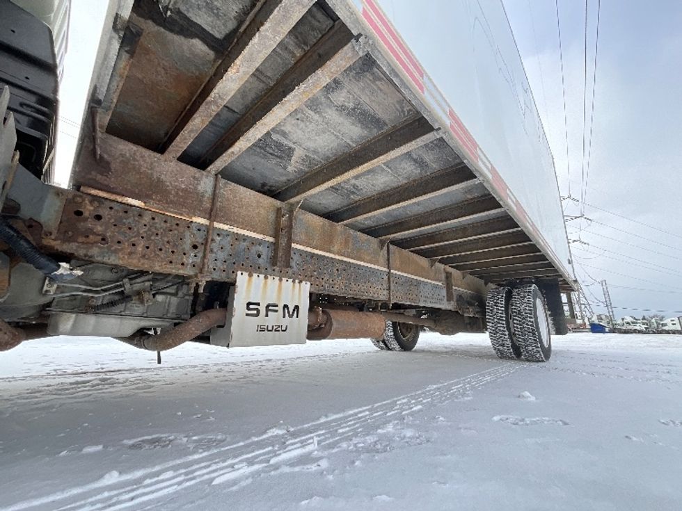 Light Duty Box Truck-Light and Medium Duty Trucks-Isuzu-2020-NPR EFI-Boucherville-PQ-299,845\n\t\tkm-$ 25,000 - Image 5