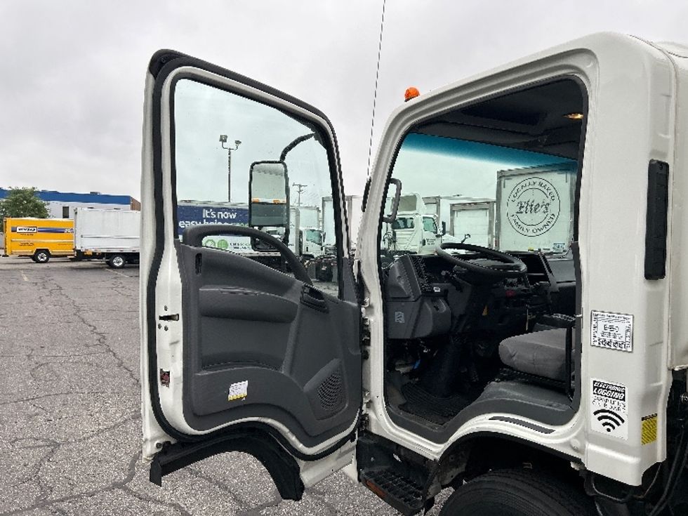 Light Duty Box Truck-Light and Medium Duty Trucks-Isuzu-2020-NPR EFI-Braintree-MA-109,336\n\t\tmiles-$ 35,000 - Image 16