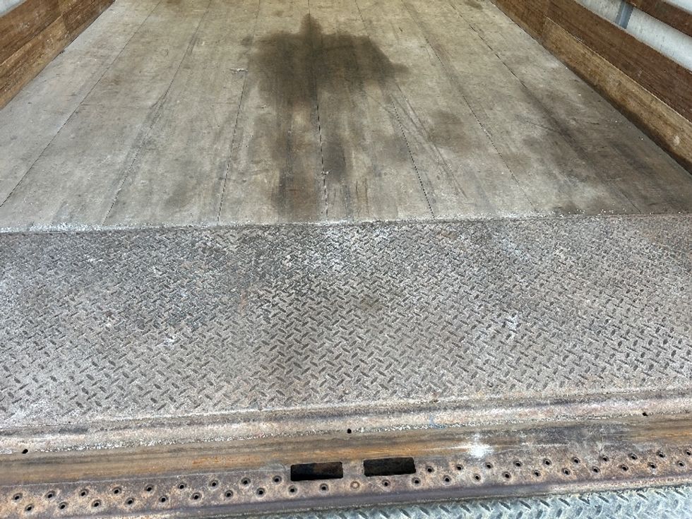 Light Duty Box Truck-Light and Medium Duty Trucks-Isuzu-2020-NPR EFI-Braintree-MA-150,643\n\t\tmiles-$ 28,500 - Image 10