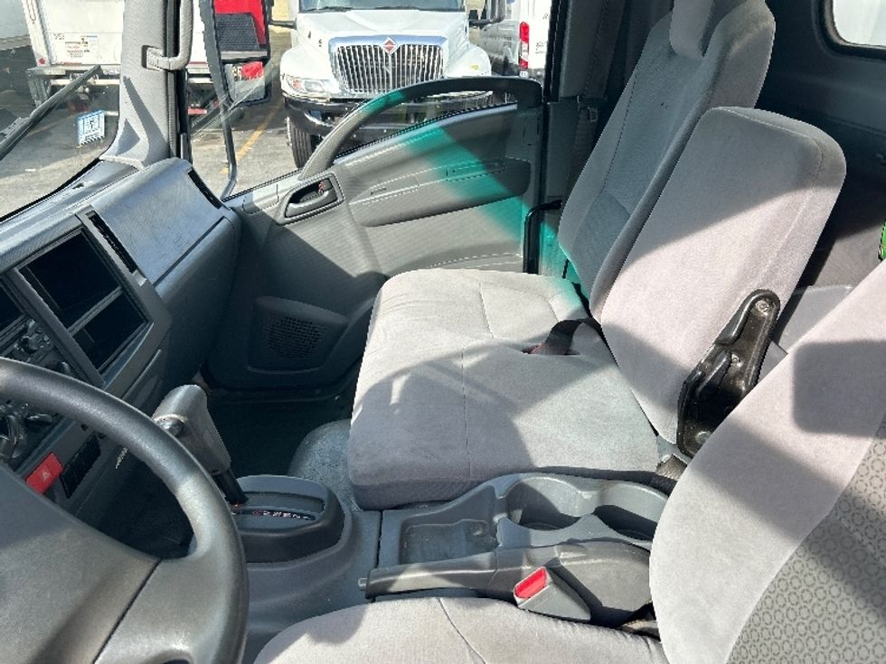 Light Duty Box Truck-Light and Medium Duty Trucks-Isuzu-2020-NPR EFI-Braintree-MA-150,643\n\t\tmiles-$ 28,500 - Image 19