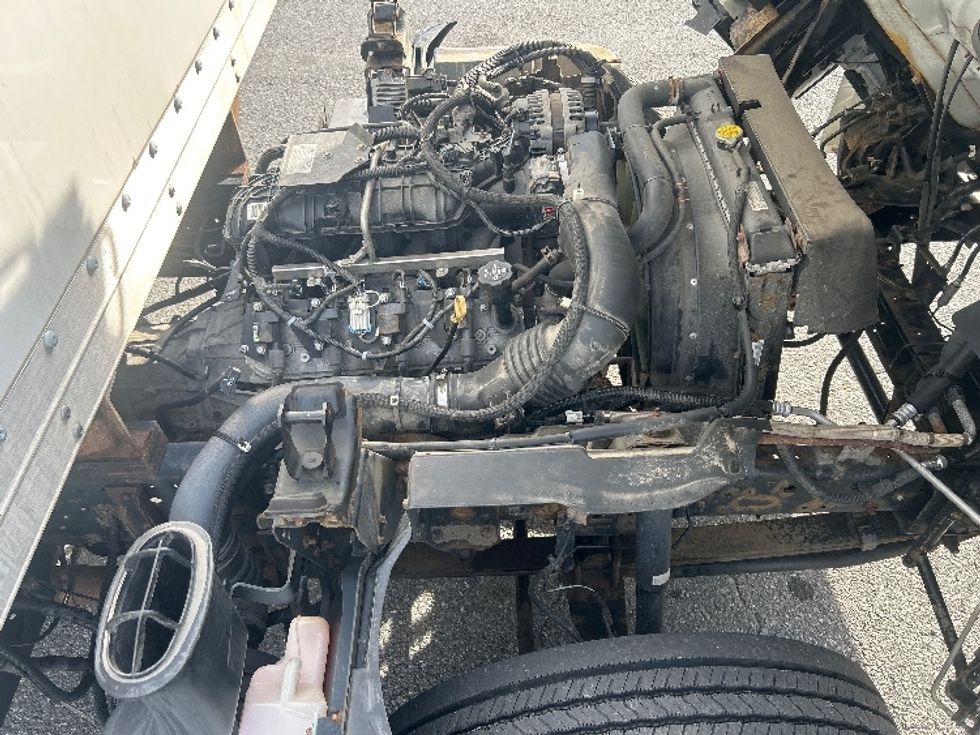 Light Duty Box Truck-Light and Medium Duty Trucks-Isuzu-2020-NPR EFI-Braintree-MA-150,643\n\t\tmiles-$ 28,500 - Image 23