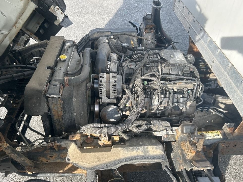 Light Duty Box Truck-Light and Medium Duty Trucks-Isuzu-2020-NPR EFI-Braintree-MA-150,643\n\t\tmiles-$ 28,500 - Image 24